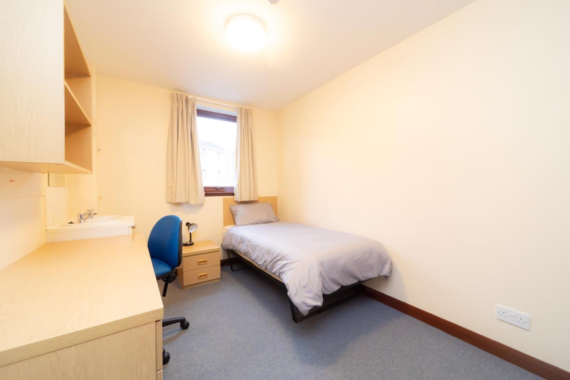 Joivy Economy 4 And 5 Bed Flats, Close To Old Town And Royal Mile - Adults Only Lejlighed Edinburgh Eksteriør billede