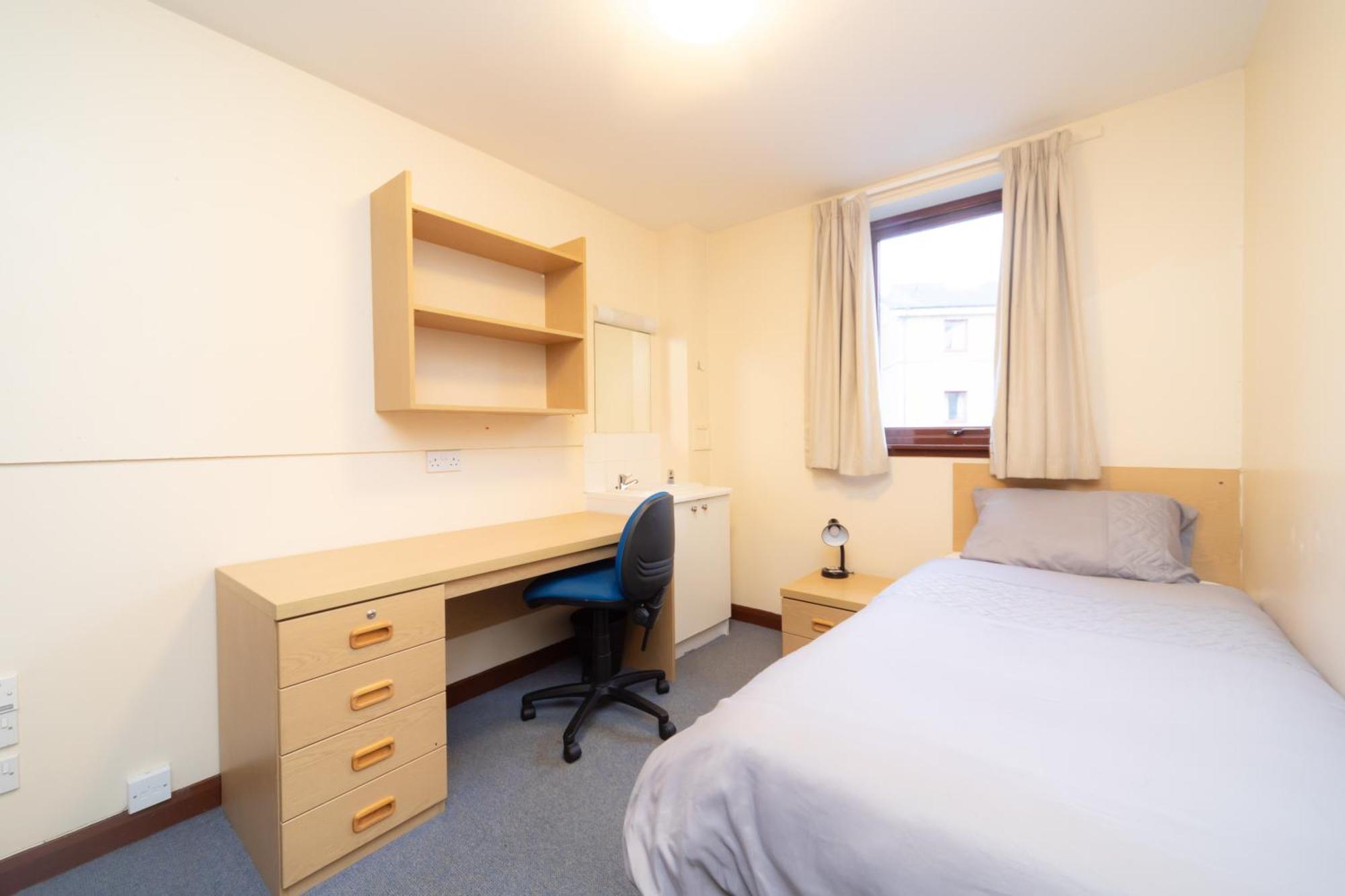 Joivy Economy 4 And 5 Bed Flats, Close To Old Town And Royal Mile - Adults Only Lejlighed Edinburgh Eksteriør billede