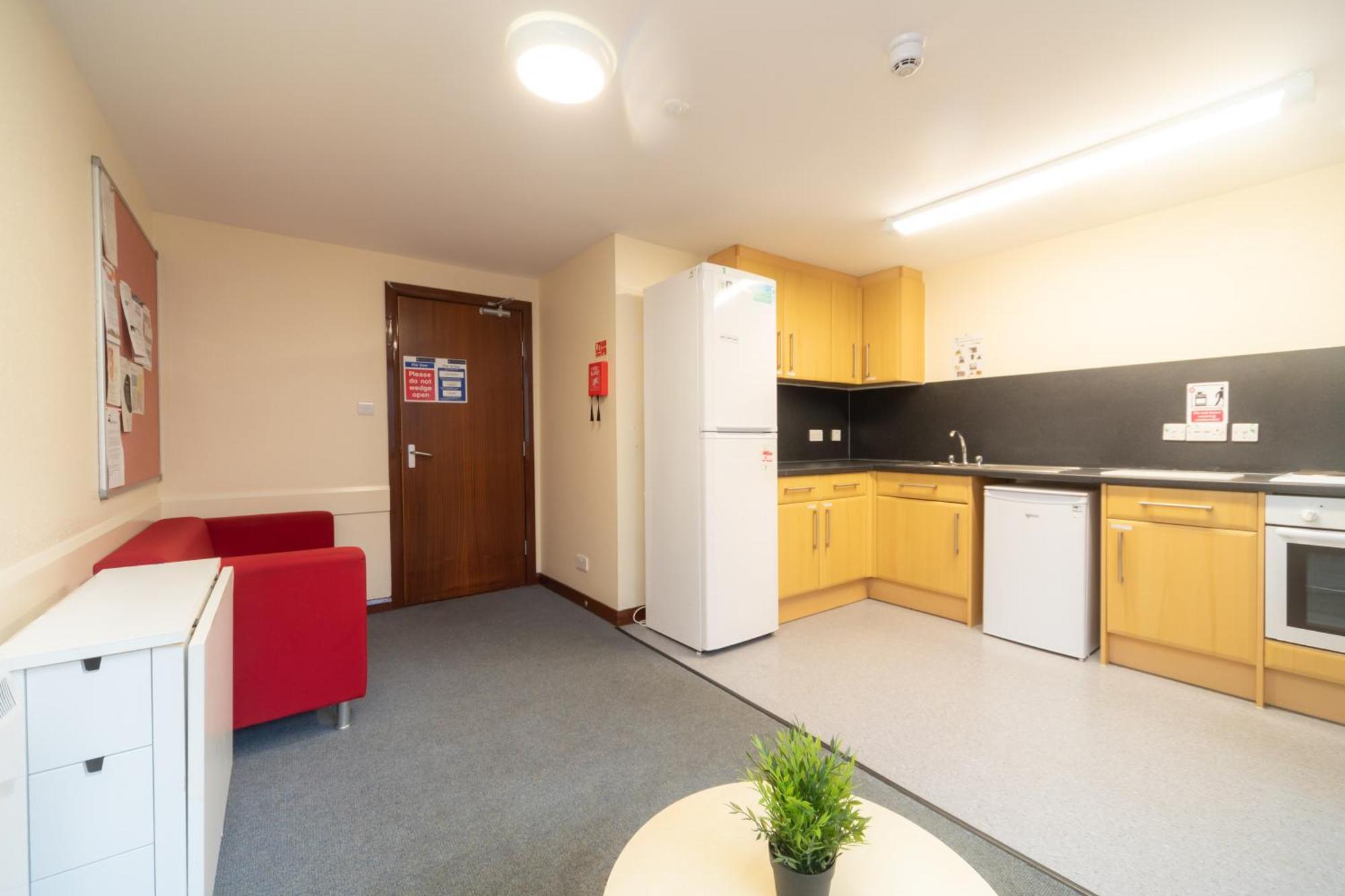 Joivy Economy 4 And 5 Bed Flats, Close To Old Town And Royal Mile - Adults Only Lejlighed Edinburgh Eksteriør billede